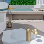 Apartment Golden Cell