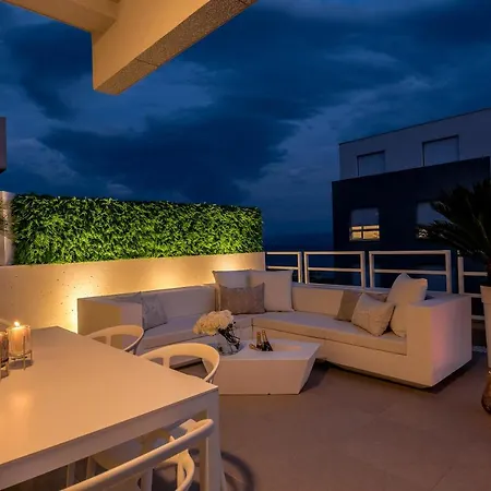 Apartmán Golden Cell *