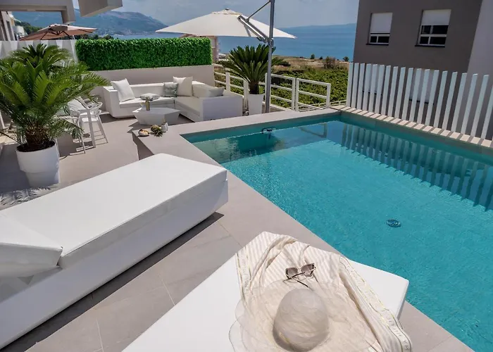 Golden Cell Apartament *